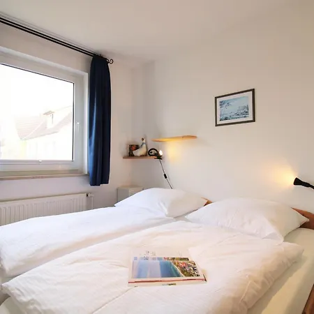 Апартаменты Appartementhaus Cubanzestrasse 43 24 Кюлунгсборн