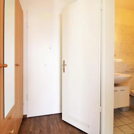 Appartementhaus Cubanzestrasse 43 24 * Кюлунгсборн